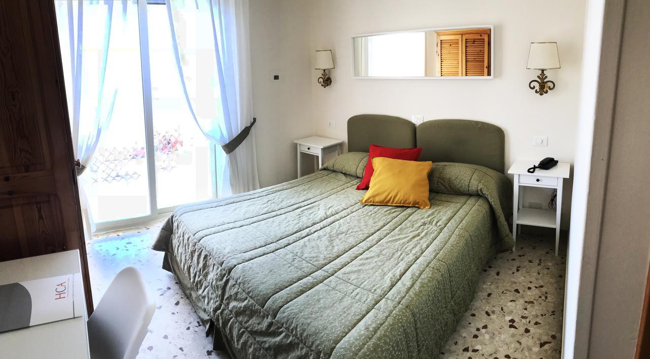 Villa Del Sole Terracina Exteriér fotografie